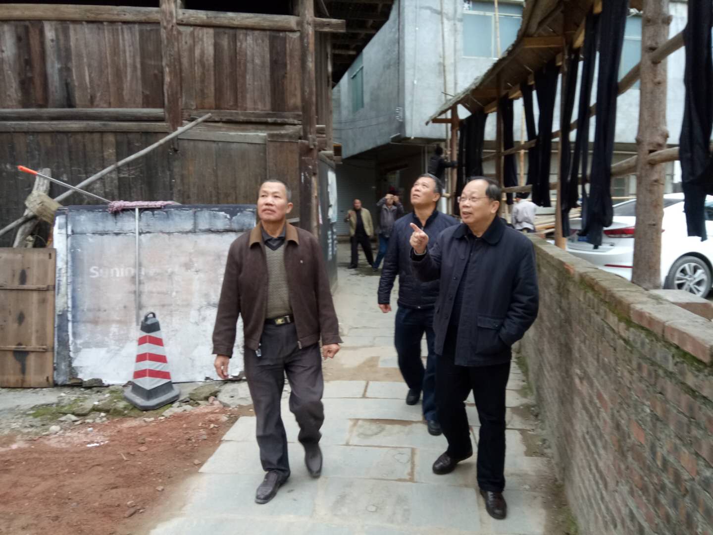 自治区二轻工业联社陈家权主任到柳州市...